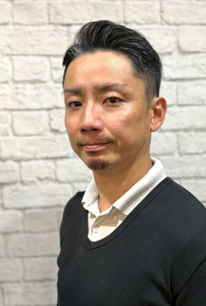 ビジネスマンショートスタイル 正面