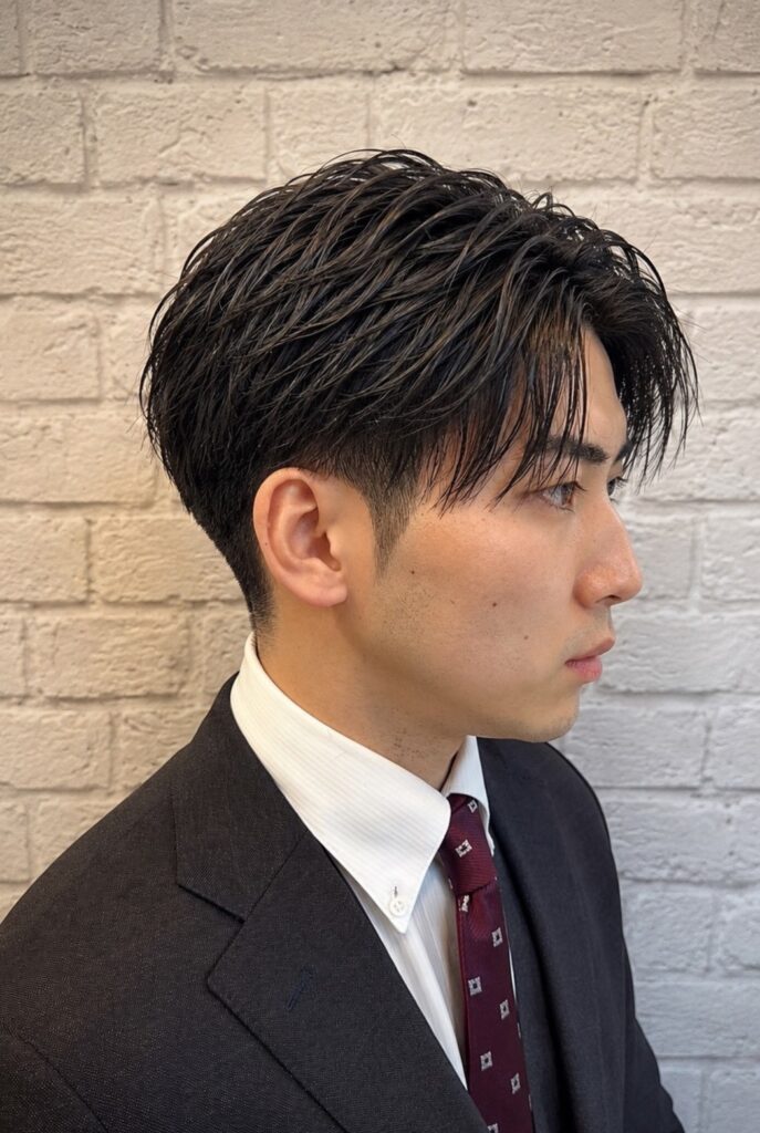大人気！ツーブロックビジネススタイル 側面